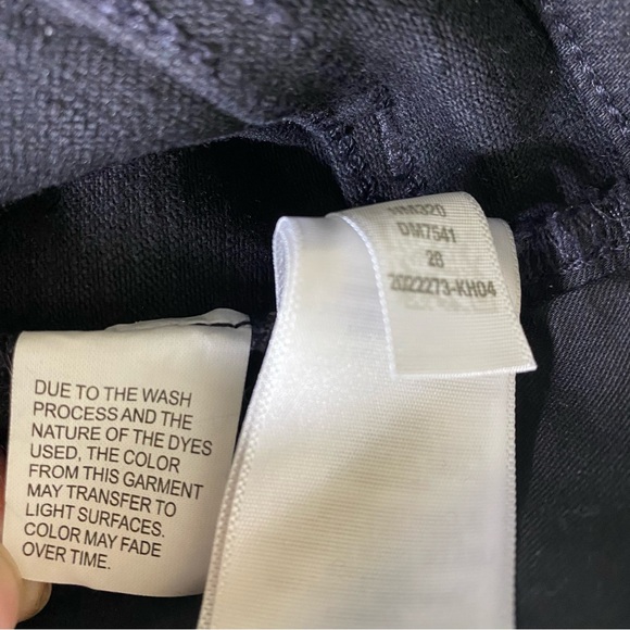 Madewell Mid-Rise Kick Out Jeans Black Size 28 - Picture 10 of 14